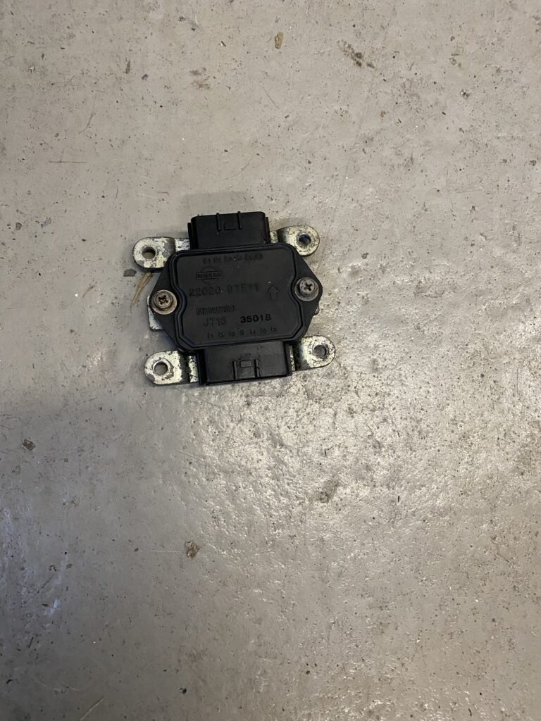 Used 300zx PTU z32 1992-96 Ignition Amplifier  22020-97E11
